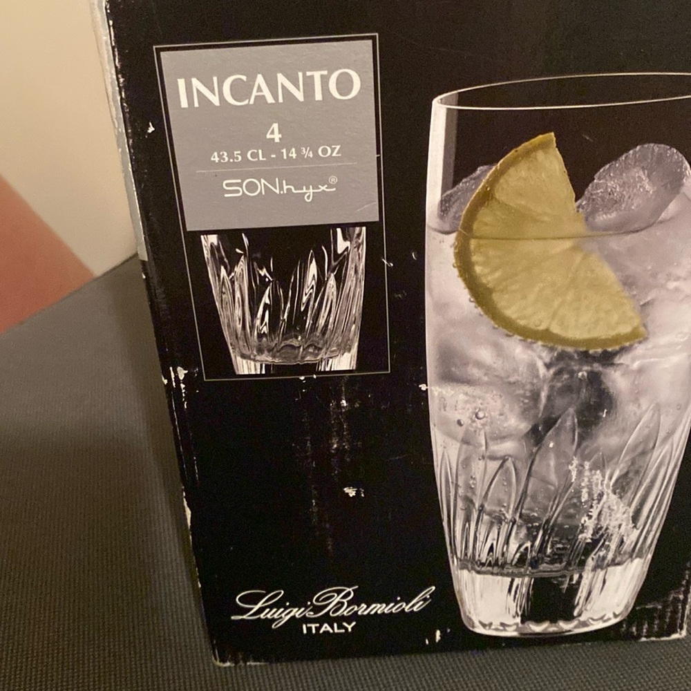 set if 4 Incanto Glasses